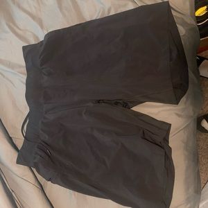 THE lululemon shorts. 9in inseam